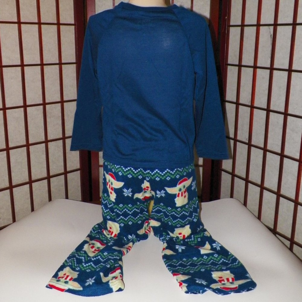 CLEARANCE Yoda Christmas Pajama Set - Picture 3 of 12